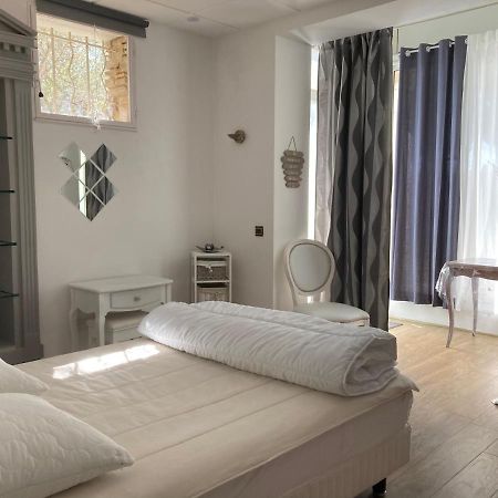 Gite Comme A La Maison Йер Экстерьер фото