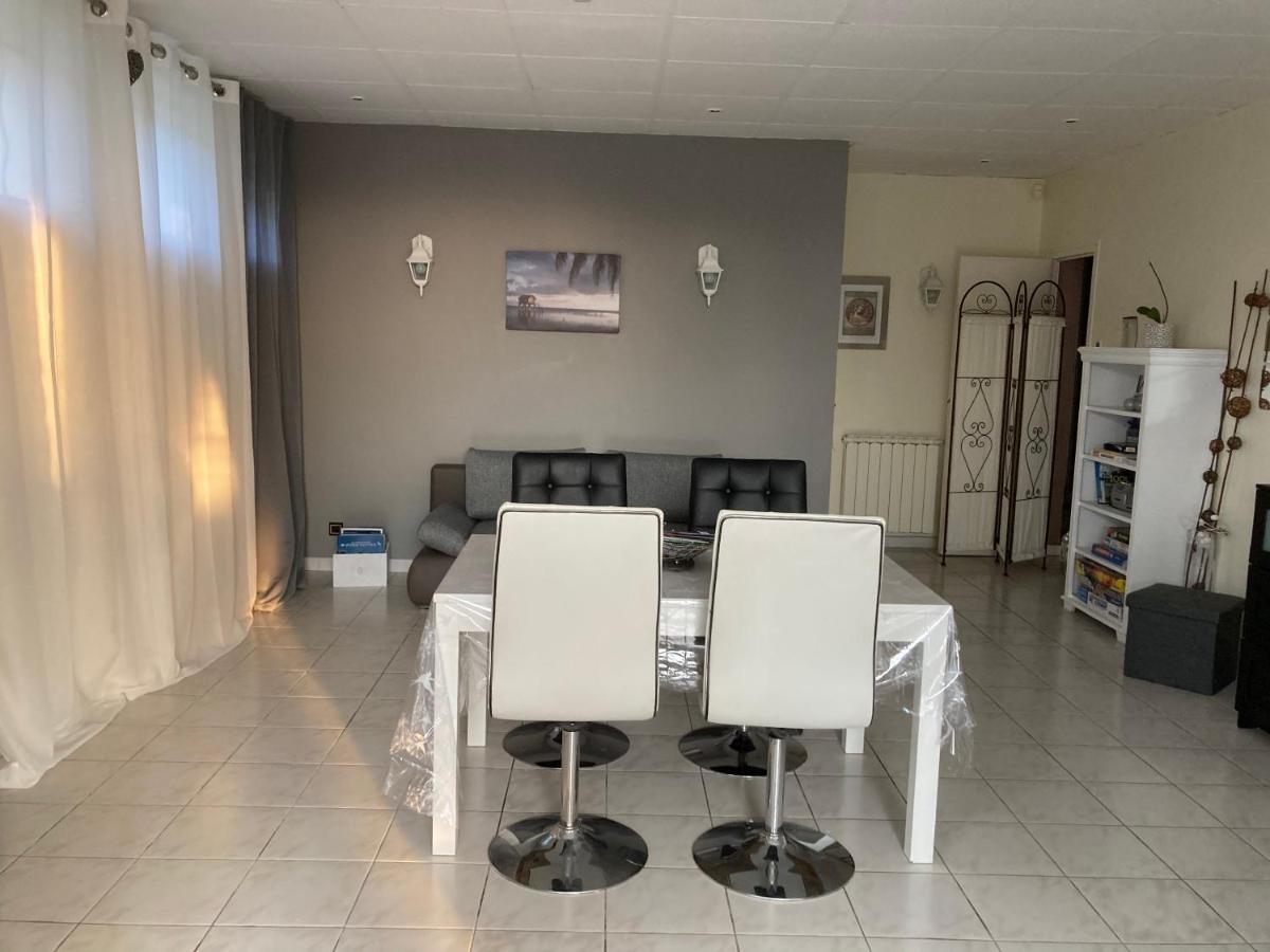 Gite Comme A La Maison Йер Экстерьер фото