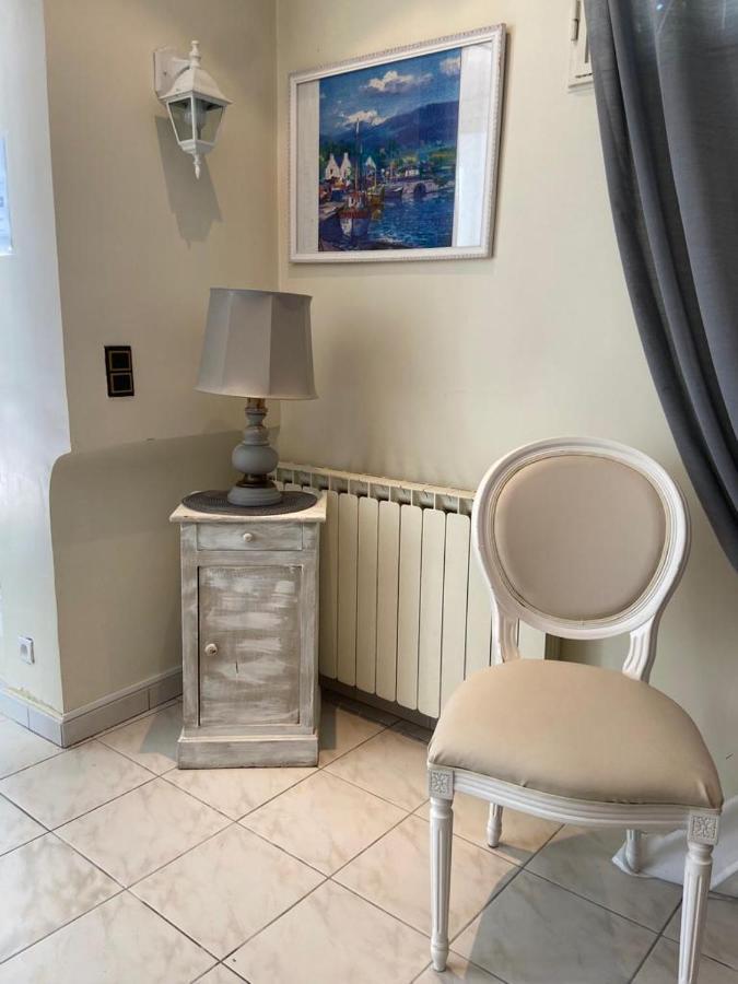 Gite Comme A La Maison Йер Экстерьер фото